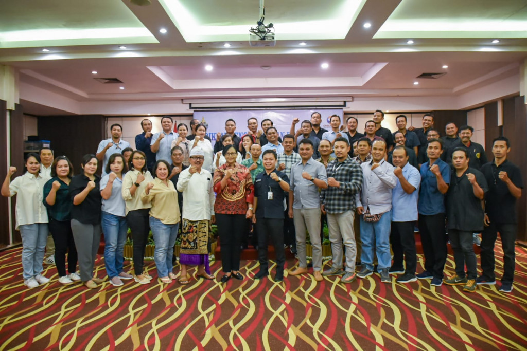 Diklat Pengembangan Kompetensi SDM Pelayanan Publik Perumda Air Minum Tirta Mangutama